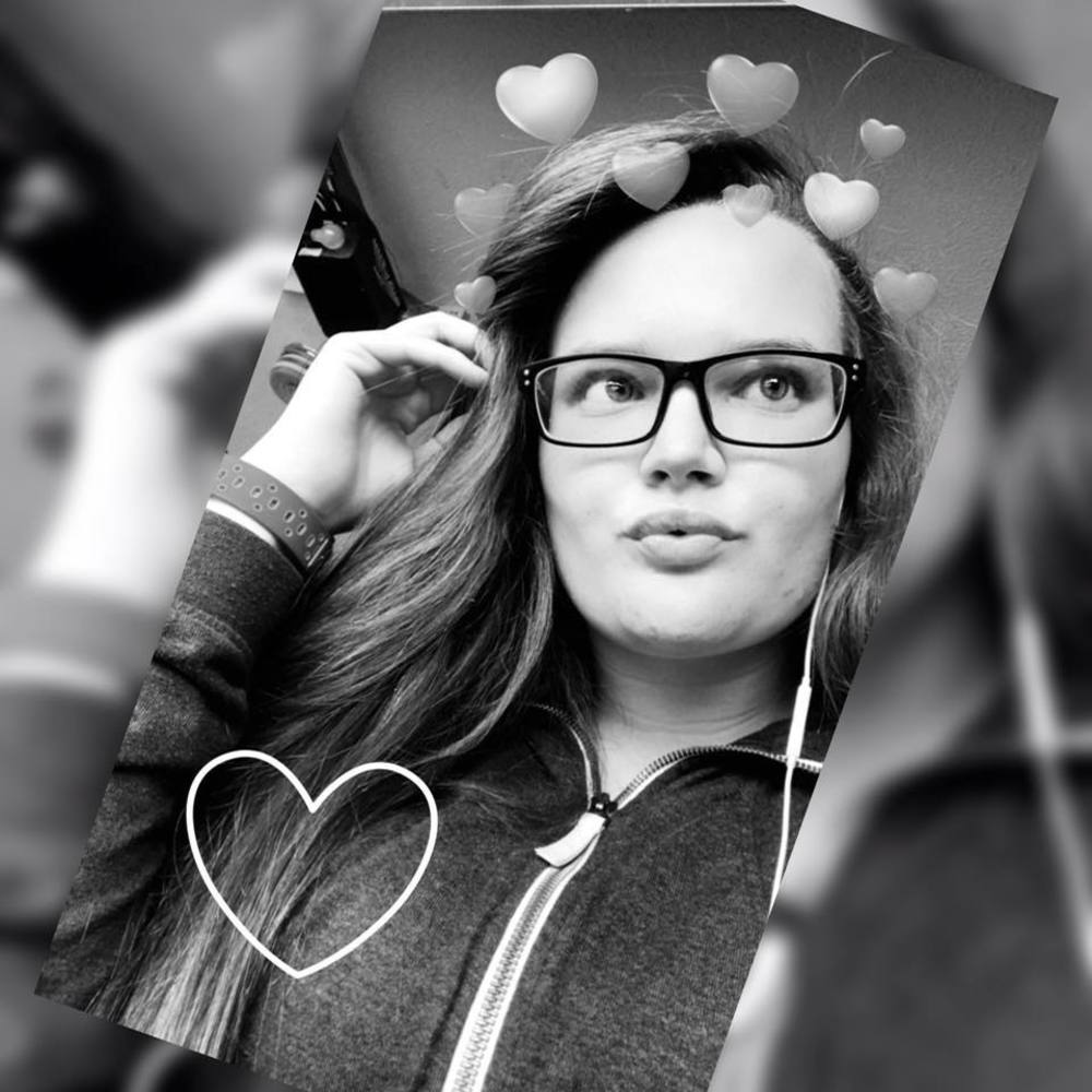 Meet your Posher, Alexia